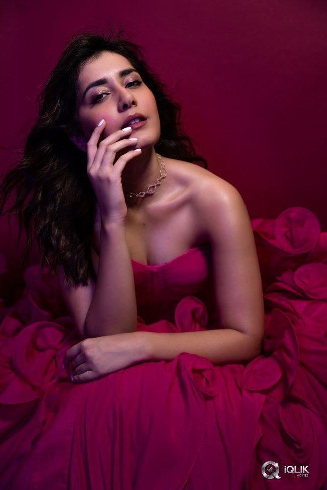 Raashi-Khanna